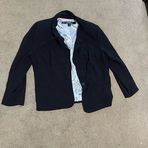 Kenzie Blazer Size XL Minimal Wear Great condition